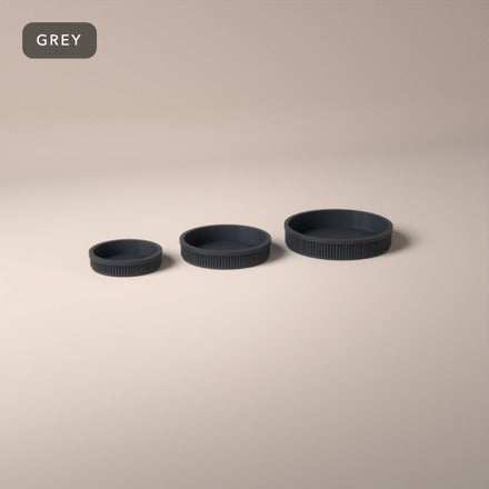 Nesting Round Trays Set of 3 in Grey